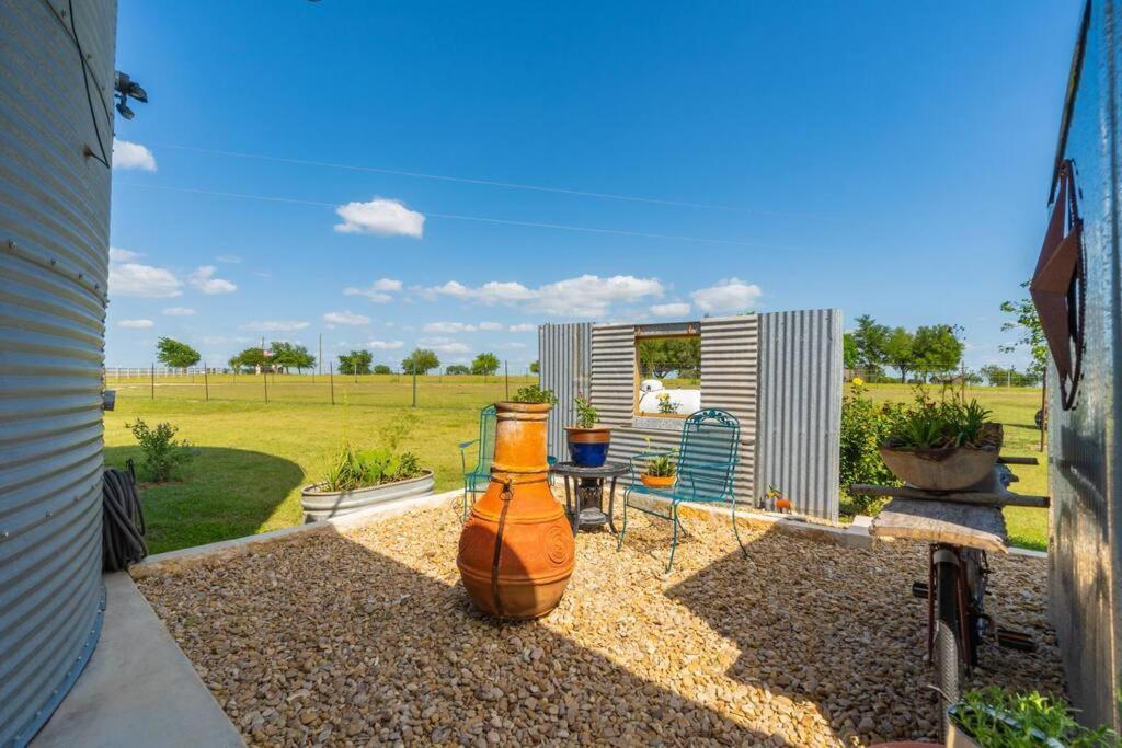 Silo House At Laughing Llama Farm Troy Buitenkant foto